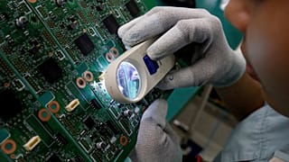 Vietnam'dan Facebook'a uyarı: Hükümet karşıtı paylaşımları sil