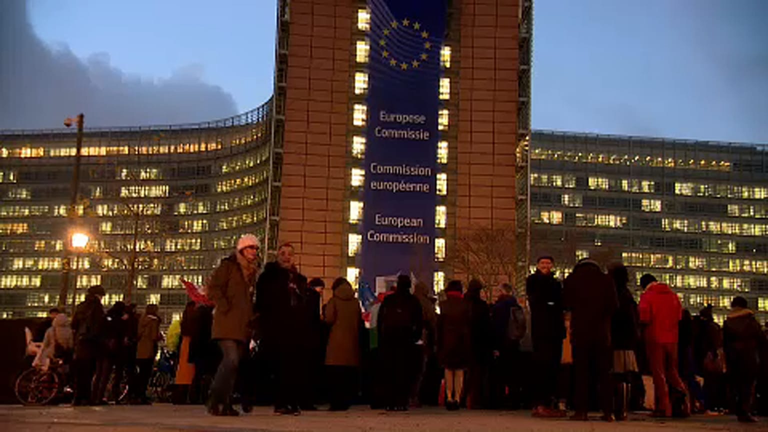 European party politics in turmoil before EU elections