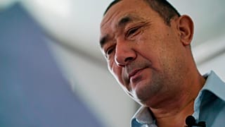 Çin'den 2 bin Kazak'ın vatandaşlıktan çıkıp ülkeyi terk etmesine izin
