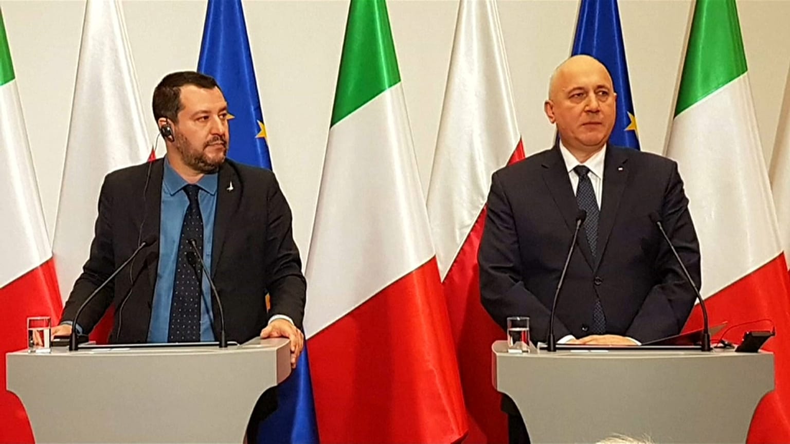 Migranti, governo scricchiola sul caso Sea Watch