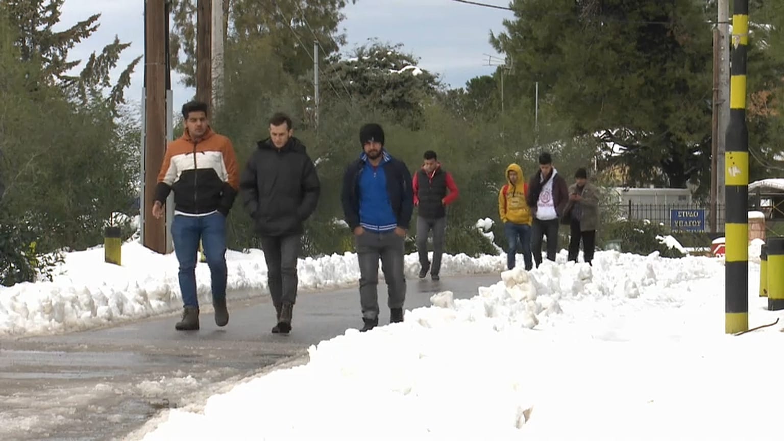Grecia: migranti tenuti in campi disumani