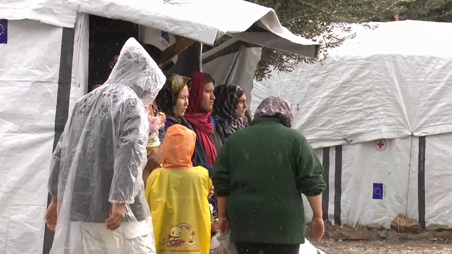 Wintereinbruch: Wassermangel im Flüchtlingscamp 