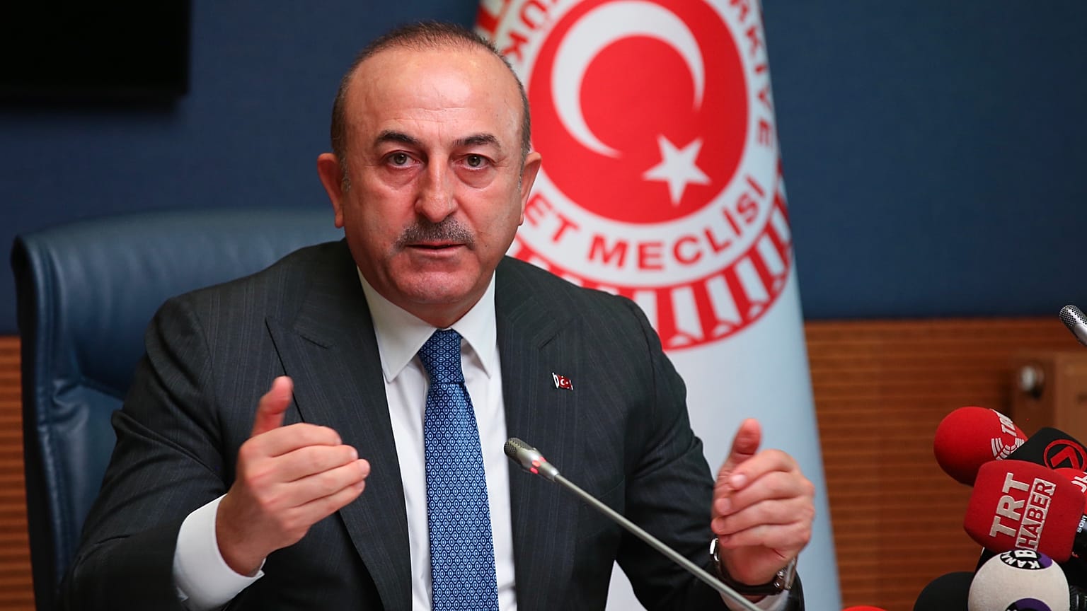 Çavuşoğlu: Suriye'nin doğusuna yapacağımız operasyon ABD'ye bağlı değil