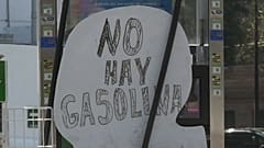 Messico: "Non c'è benzina", ma c'è chi trova un modo per far passare il tempo