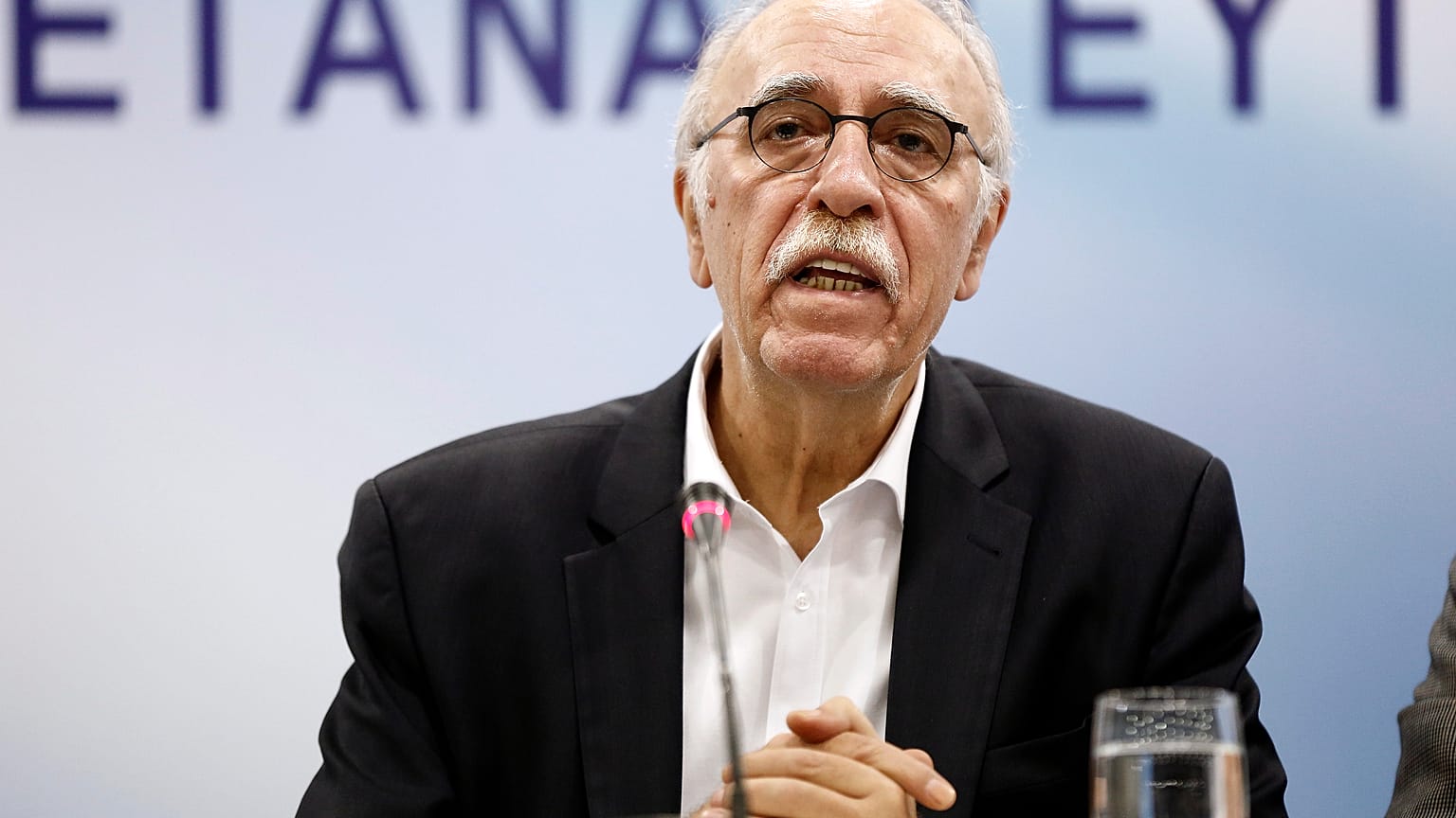 Ο Δημήτρης Βίτσας απαντά στην Oxfam: «Δεν έχετε υπάρξει στη Μόρια»