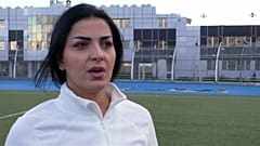 شاهد: مها جنود أول مدربة كرة قدم لنادي رجالي تتحدى النزاع والعقليات في سوريا