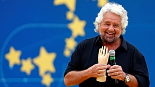 Five Star Movement founder signs 'pact for science' despite past criticism | #TheCube
