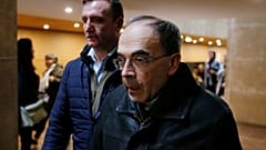 Barbarin-ügy: ítélet két hónap múlva