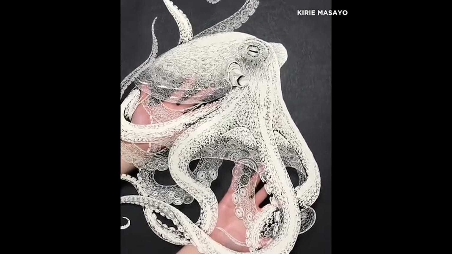 [Vídeo] Las increíbles creaciones de una artista japonesa con un cúter y un papel