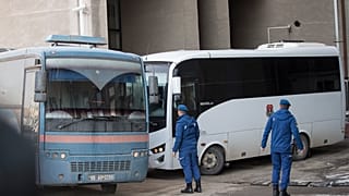 'Ankesörlü telefon' operasyonu: 100'den fazla askere gözaltı kararı