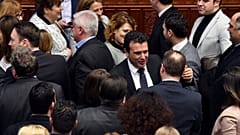 Mazedonische Abgeordnete im Parlament in Skopje