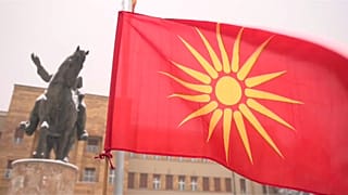 El parlamento aprueba el cambio de nombre de Macedonia a Macedonia del Norte