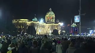 Hatodik hete tüntetnek a szerb elnök ellen