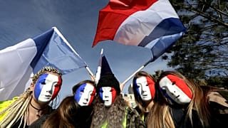 Des gilets jaunes manifestant pour le 9ème samedi à Nice