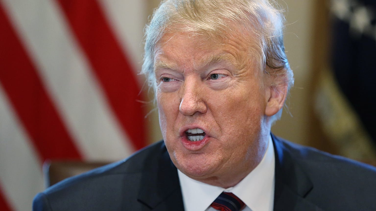 D. Trump s'en est violemment pris sur Twitter à l'ancien directeur du FBI.
