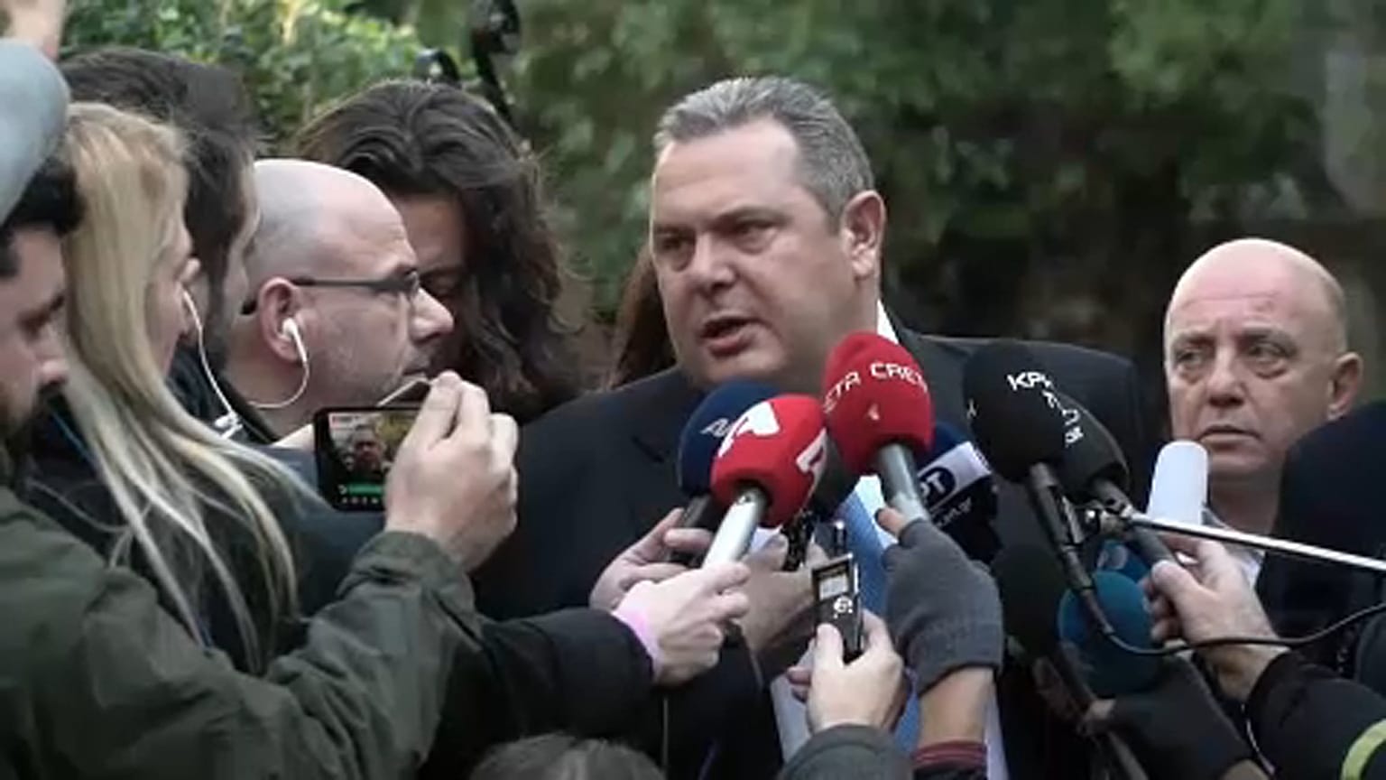 Grèce : le gouvernement affaibli par une défection