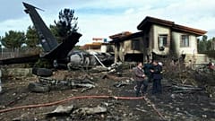 15 muertos y un herido grave en un accidente aéreo en Irán