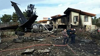 15 muertos y un herido grave en un accidente aéreo en Irán