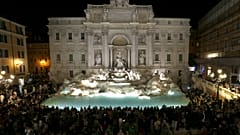 Fontaine de Trevi : la ville de Rome s'octroie le butin