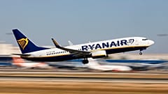 Η Ryanair σταματά τις πτήσεις Αθήνα – Θεσσαλονίκη