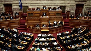 Αντίστροφη μέτρηση για την ψήφο εμπιστοσύνης στη Βουλή