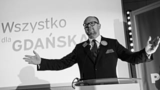 Belehalt sérüléseibe a megkéselt gdanski polgármester