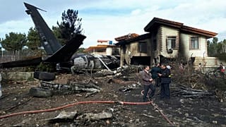 Iran: incidente aereo, 15 morti