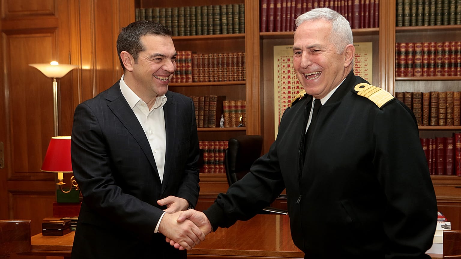 Συνάντηση Αλ. Τσίπρα με τον νέο υπ.Άμυνας Ευ. Αποστολάκη