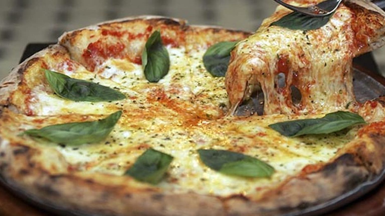 Kanadalı hava trafik kontrolörlerinden ABD'li meslektaşlarına pizza jesti