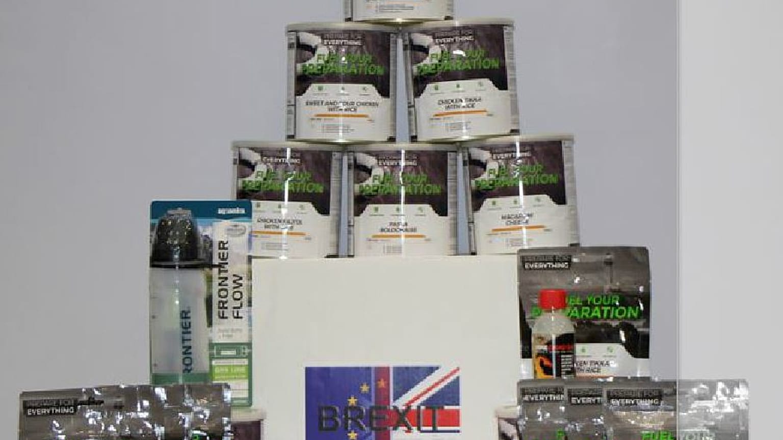 Nervous Brits stockpile food with 'Brexit box' during uncertainty