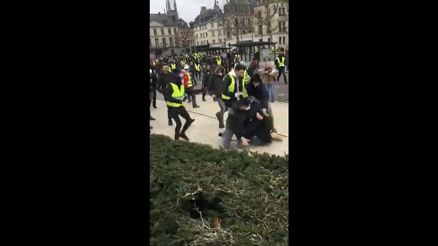 "Gilets jaunes" : le cri d'alarme des journalistes