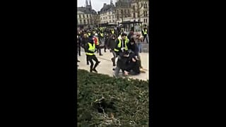 "Gilets jaunes" : le cri d'alarme des journalistes