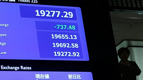 Asia shares slip as China's Huawei in legal hot water; focus on Sino-U.S. talks