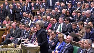 Juncker asegura que rechazo del pacto aumenta riesgo de Brexit sin acuerdo
