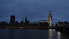Theresa May fordert Opposition zum Dialog auf