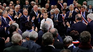 ماکرون: فشار از طرف بریتانیا است