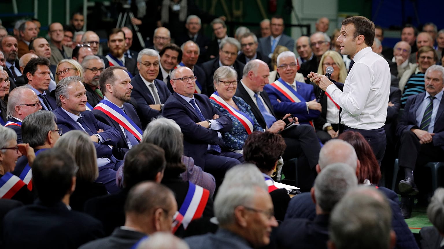 Did French President Emmanuel Macron sum up Brexit better than the British?