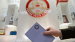 165 yaşındaki Ayşe Ekici, 31 Mart'ta sandığa giderse dünyanın en yaşlı seçmeni olacak