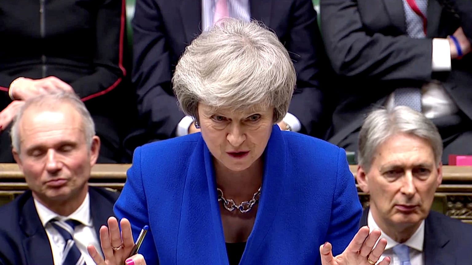 Theresa May nehéz napja