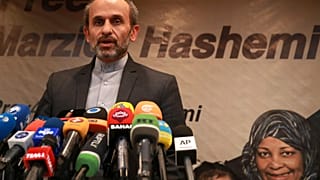 İran'dan ABD'ye: Gözaltına alınan gazeteciyi derhal bırakın