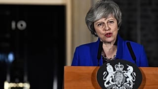 Тереза Мэй обещает Северной Ирландии сохранить прозрачную границу