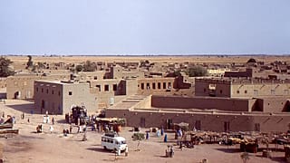 آخر موجة للعنف العرقي في مالي: مسلحون يقتلون أربعة وثلاثين مدنيا من الطوارق  