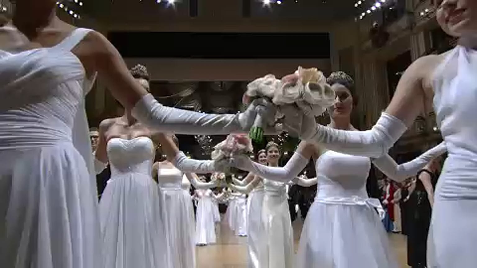 Készülnek a Bécsi Operabálra