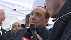 Silvio Berluscono candidata-se ao Parlamento Europeu