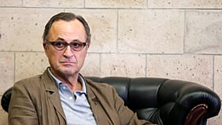 نجاة رئيس بعثة  الأمم المتحدة باليمن بعد استهداف موكبه