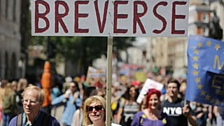 Yaşlı İngilizler nüfustan düştü: AB'de kalmak isteyenlerin oranında rekor artış  