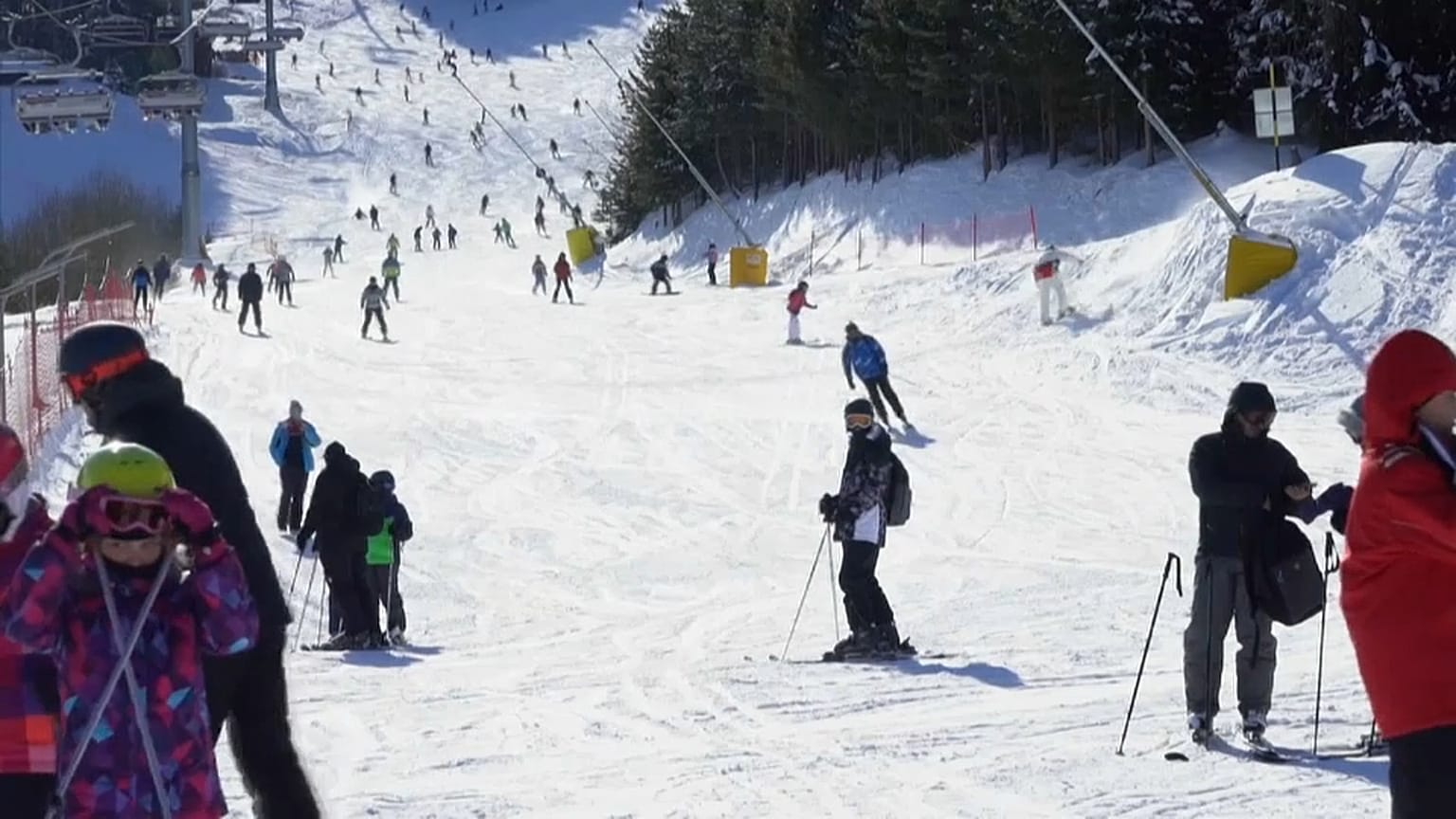 A estância de Bansko pretende reduzir a pegada humana nas pistas