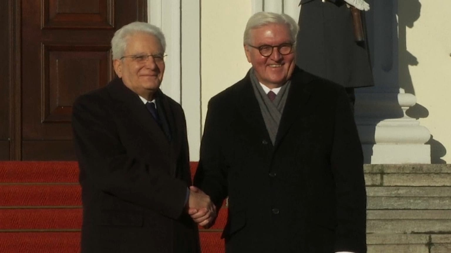 Brexit, Roma e Berlino a Londra: "Faccia chiarezza"