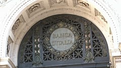 Bankitalia: la crescita rallenta, lo spread cala