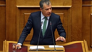 Στ. Θεοδωράκης: «Ναι» στις Πρέσπες - «Όχι» στον Τσίπρα